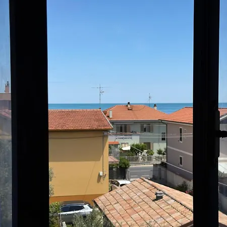 Se268 - Marzocca, Comodo Quadrilocale Con Garage Lejlighed Marzocca di Senigallia